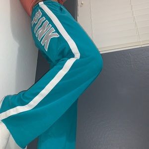BLUE VICTORIA’S SECRET SWEAT PANTS